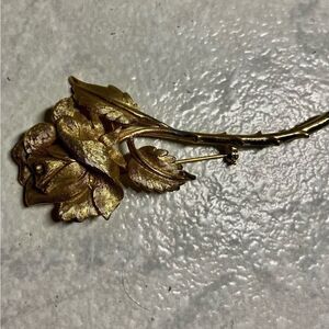 𝅺VINTAGE Charel Rose Blossom Brooch